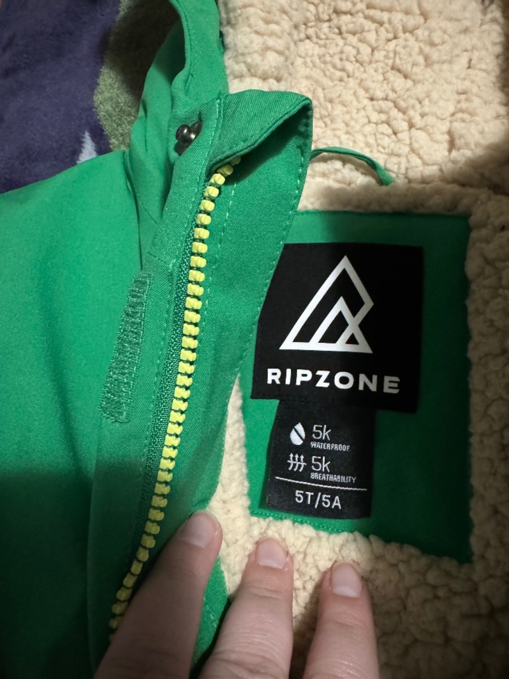 Ripzone 5T Winter Jacket - Picture 3 of 3